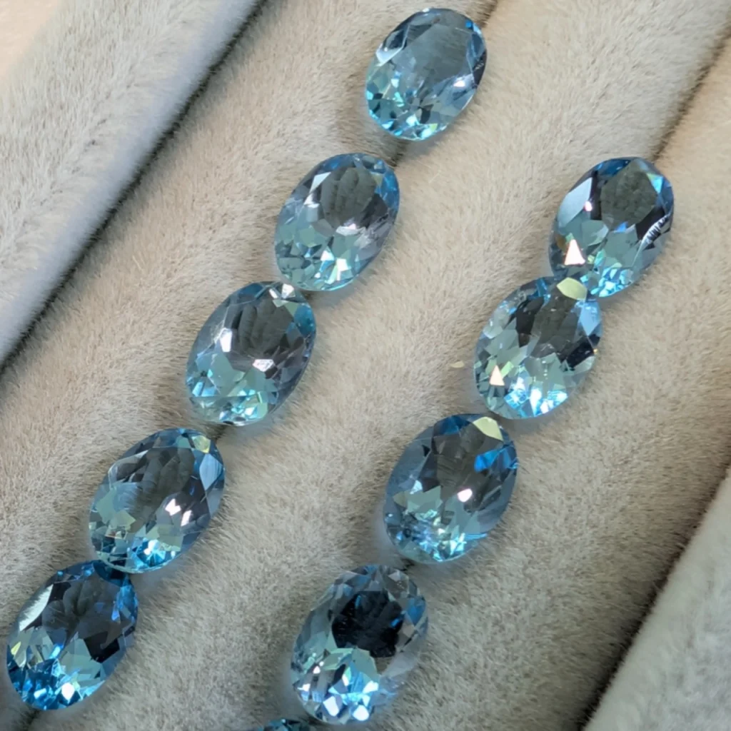 鈴木屋さんのサンタマリアカラーアクアマリンの画像です