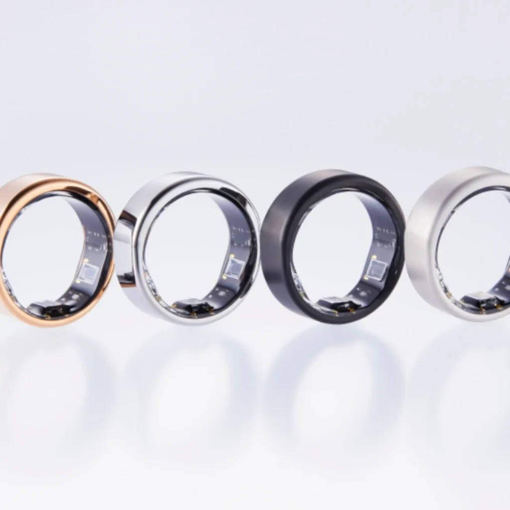 SOXAI RING 1.1の各色が4つ横に並んだ写真です。ピンクゴールド、シルバー、ブラック、マットシルバー